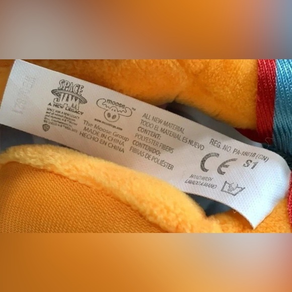 Space Jam 2021 Tweety & Bugs Bunny Plush Set - Picture 3 of 9